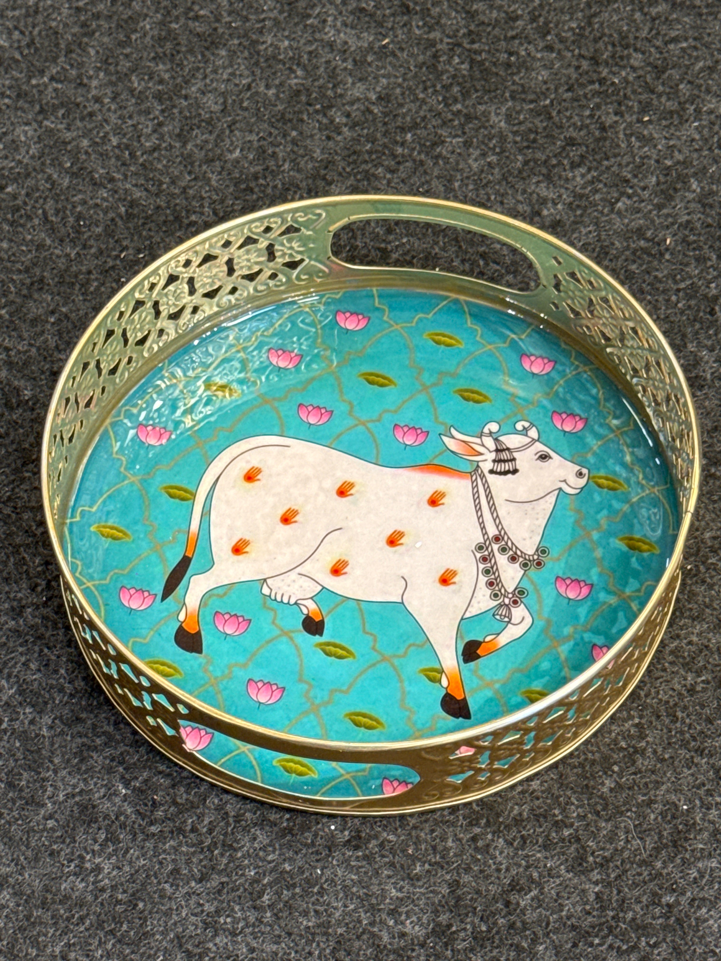 Gold Finish Metal Tray Round 8 inch - Design I