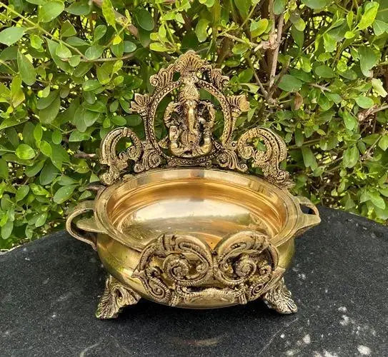 Carved Brass Urli with Ganesha Statue (7″)